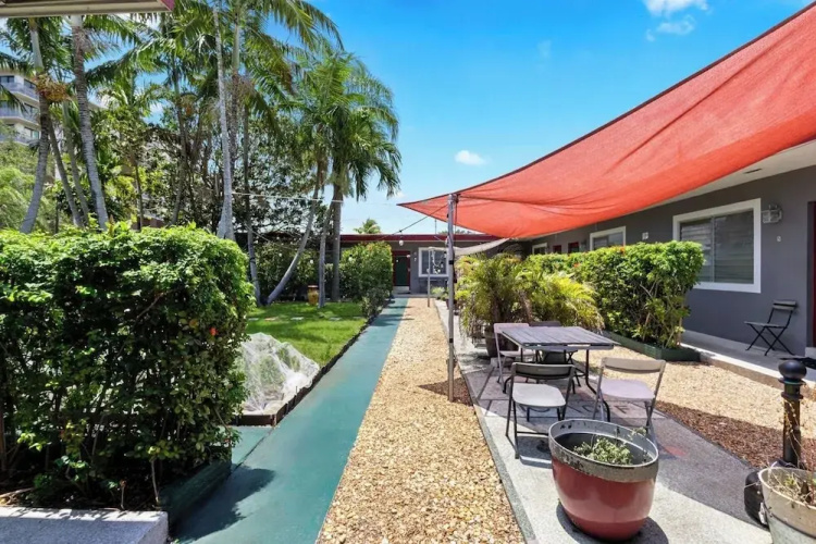 Cozy Studio in Hollywood, FL - Pet Friendly & Parking