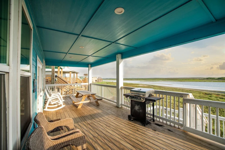 La Sirena - Overlooking Nature Preserve