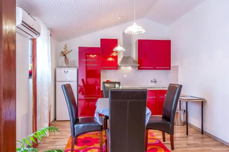 1 Bedroom Apartment with balcony