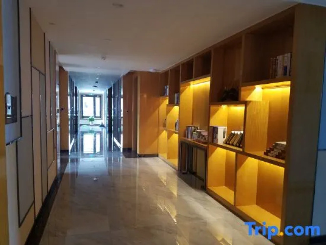 Yuejing Hotel
