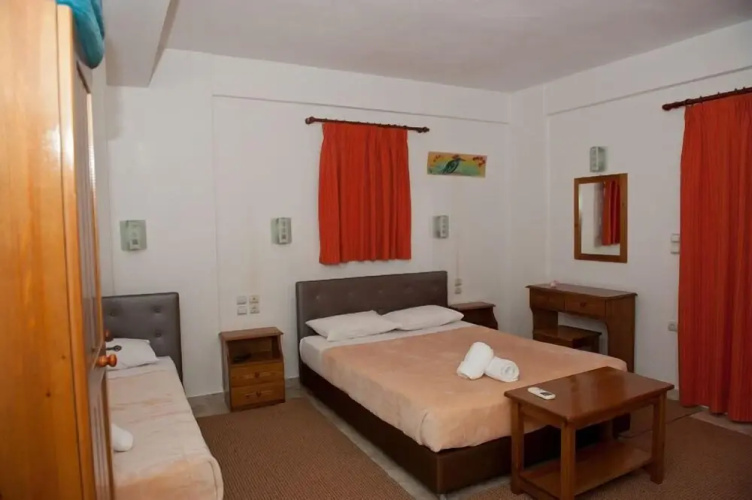 Aithrio Hotel