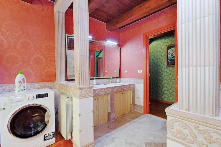 Luxor Domus Trastevere