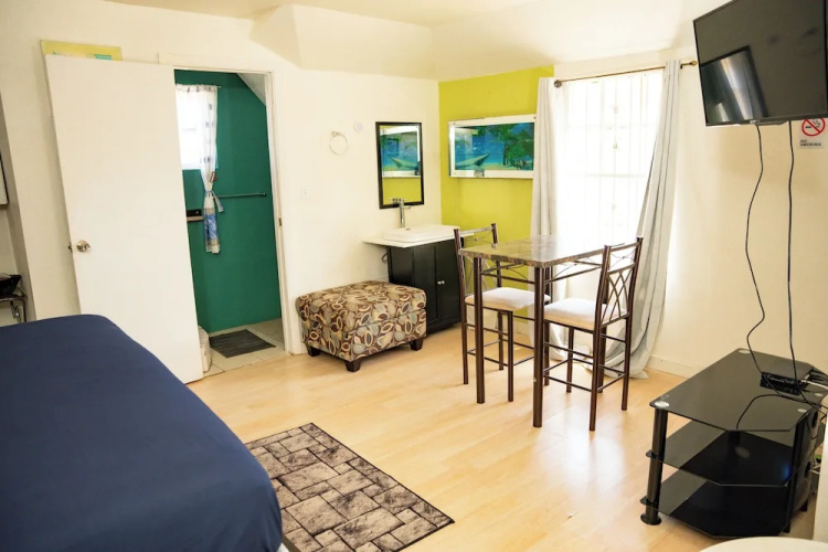 Cocoplum Rest N Hideaway 1