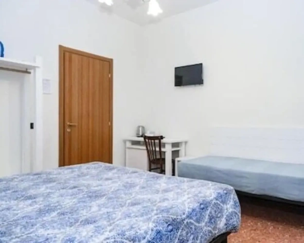 Economy Triple room