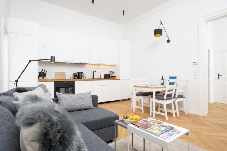 1 Bedroom Apartment