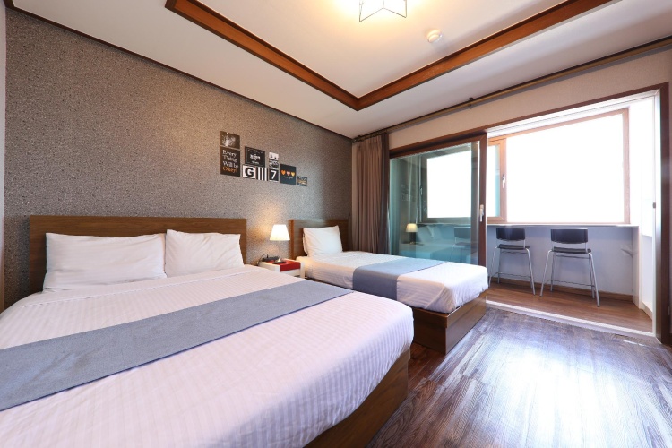 Deluxe Twin room with sea view