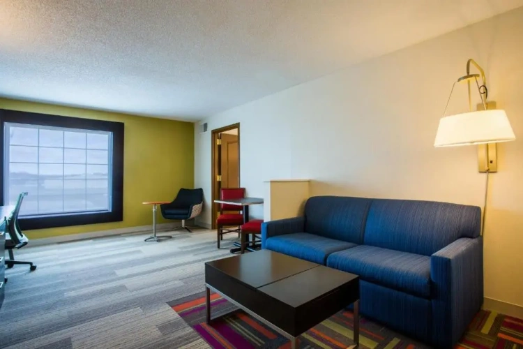 1 Bedroom Suite