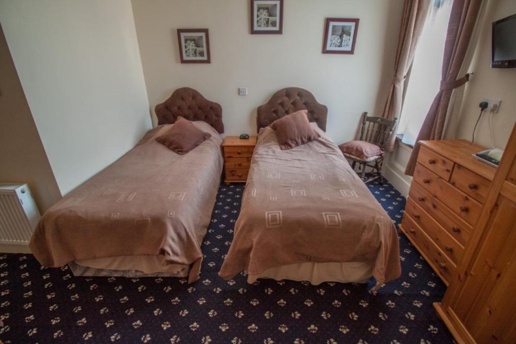 Economy Twin room