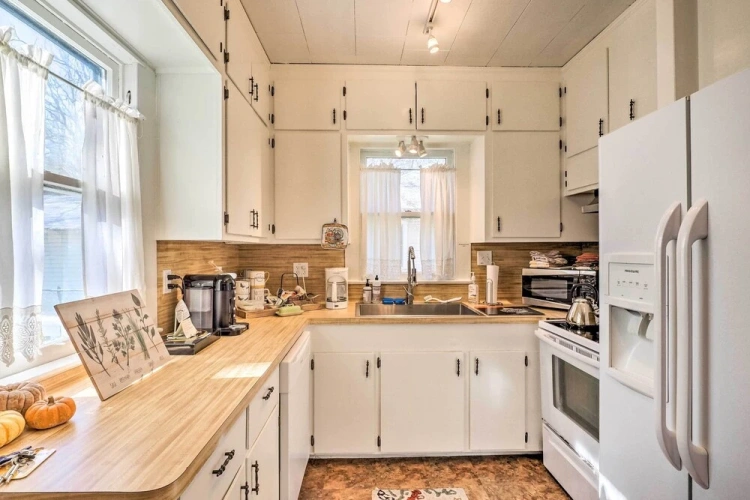 3 Bedrooms Cottage