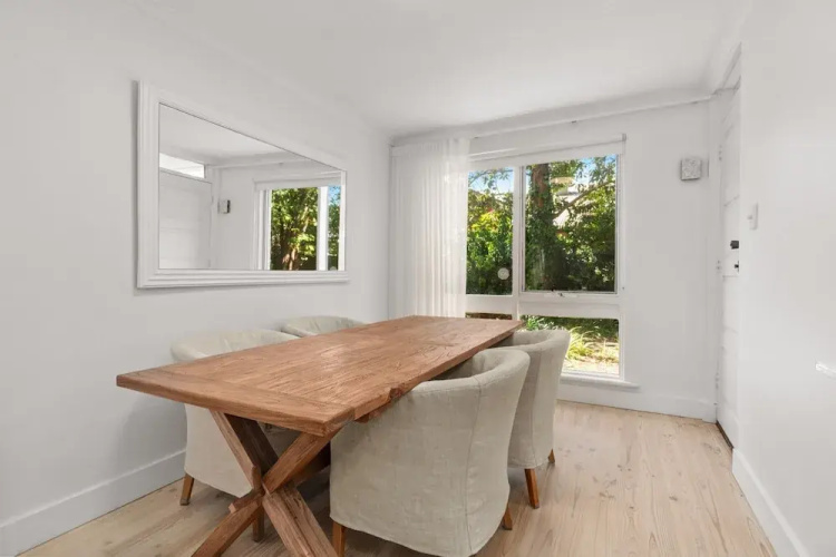 Stylish 2-bed Townhouse in Leafy Hyde Park