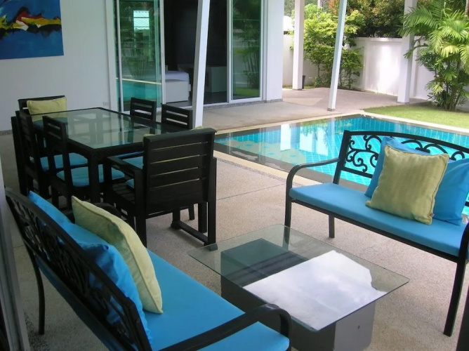 CasaBlue Pool Villa