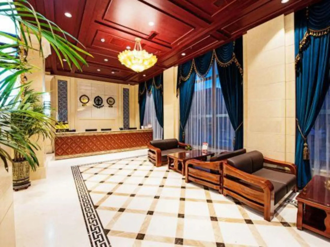 Xinwei Business Hotel