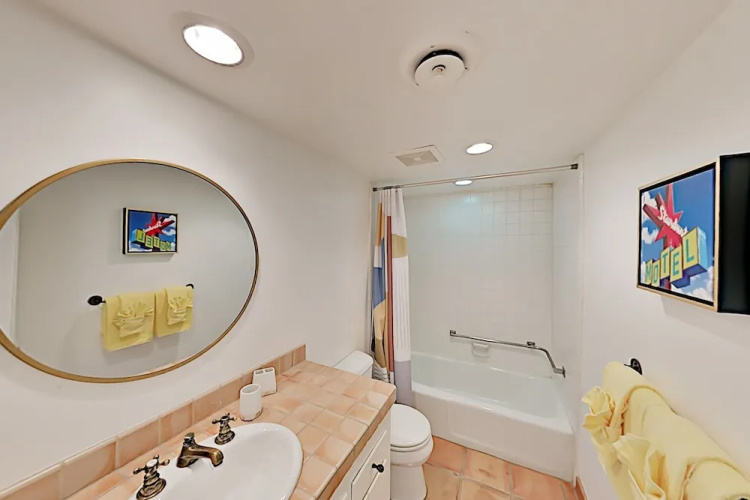 1881ar31 2 Bedroom Condo