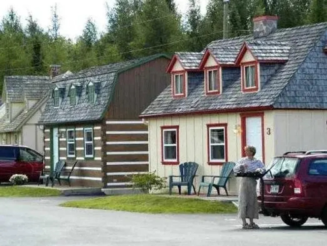 Les Jardins Inn
