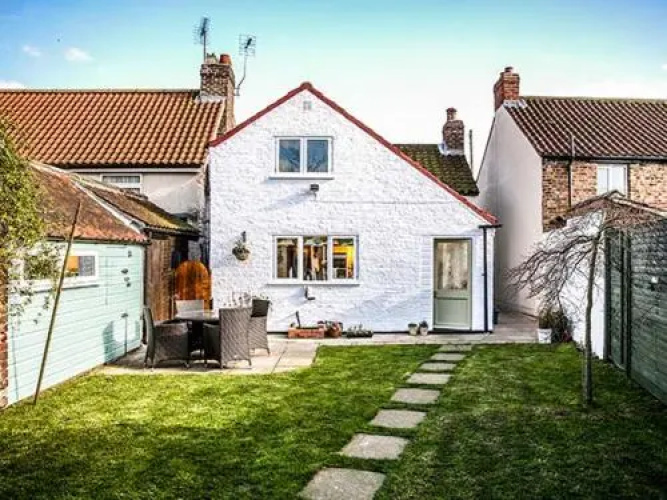 Clara's Cottage