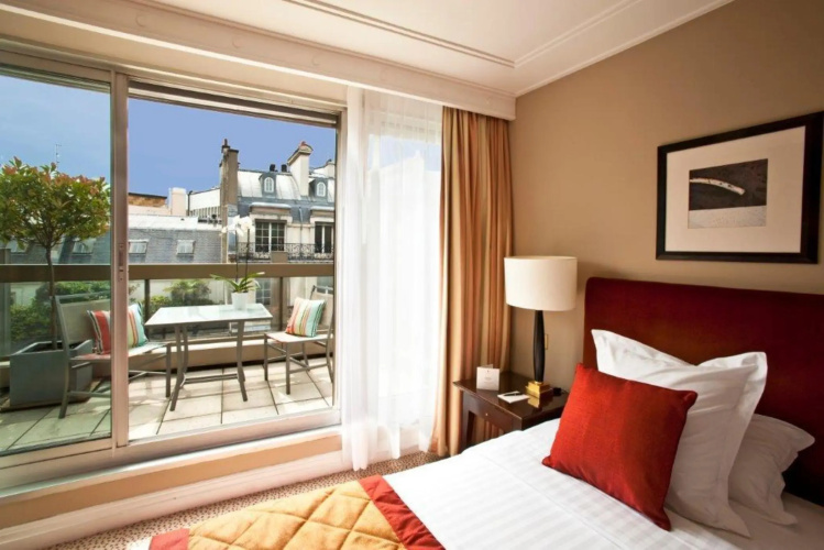 Warwick Paris photo 18