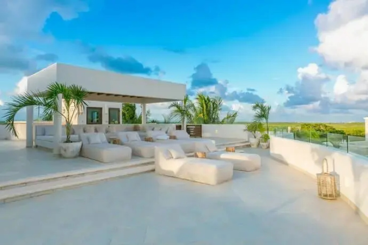 8 Bedroom Luxury Villa With Private Chef Included