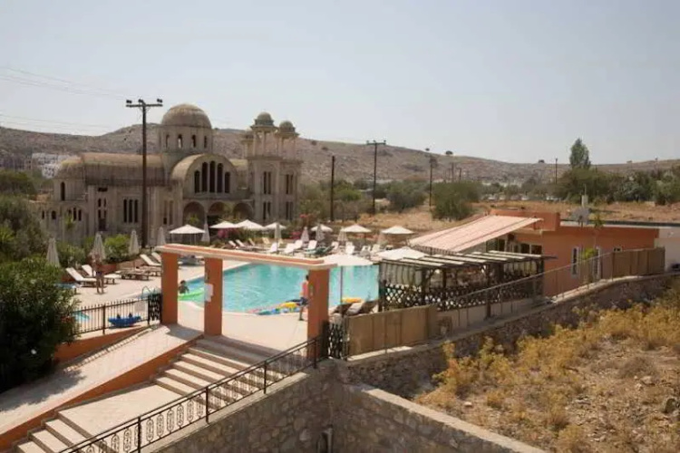 Romanza Studios