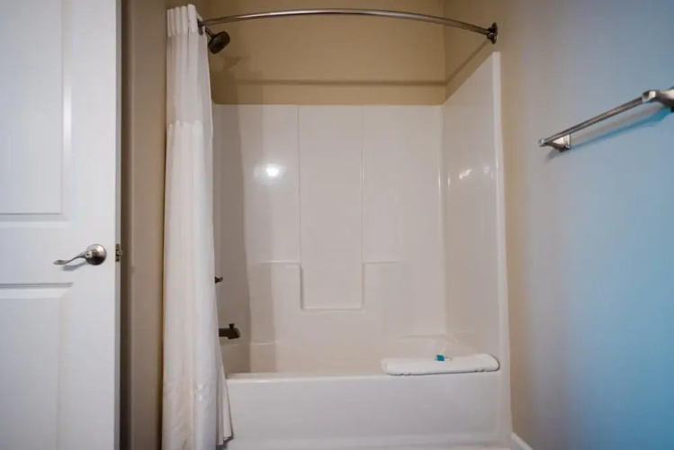 2 Bedroom Lake View Villa- 607