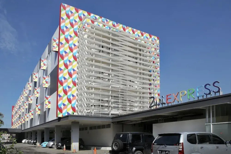 Hotel Algoritma