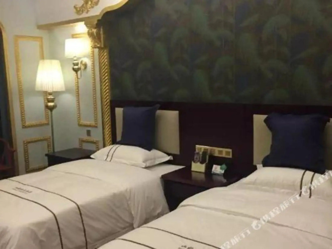Lujiu Hotel