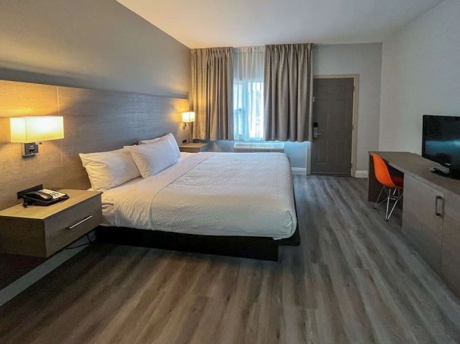 Deluxe Double Suite