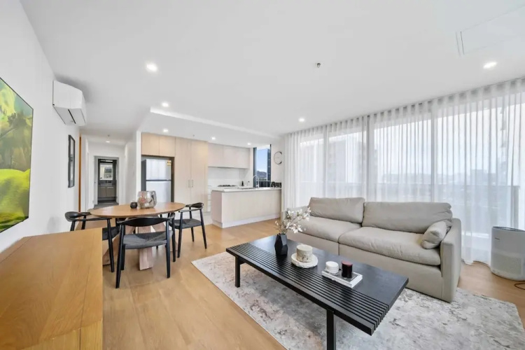 2-bed Haven: Impeccable Interiors & Chic Amenities