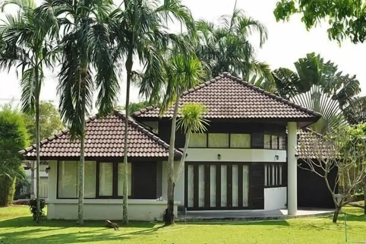 2 Bedrooms Villa with balcony