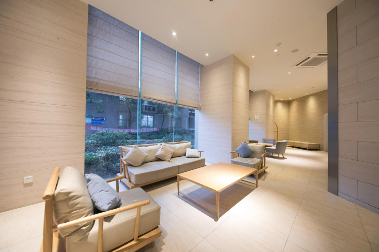 JI Hotel Shanghai Yan'an Road