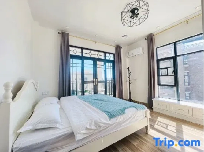 Standard Single Family room