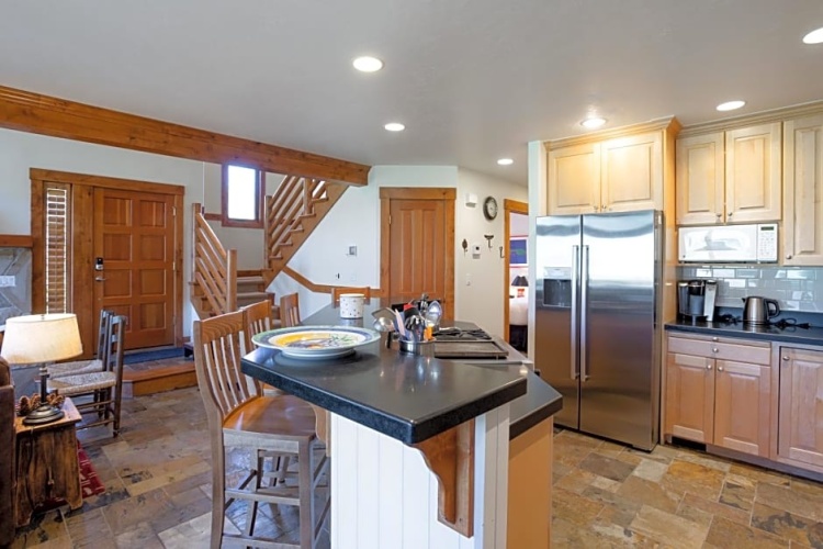 4 Bedrooms Cottage