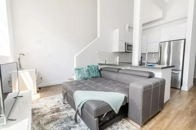 2 Storey Loft Gym Free Parking