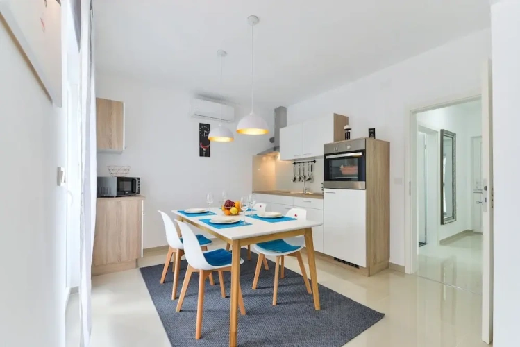 1 Bedroom Apartment with balcony and with sea view