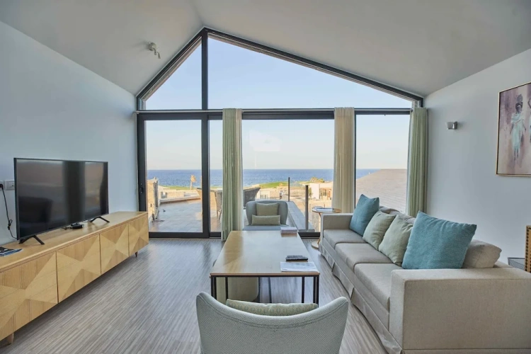 2 Bedrooms Luxury Villa with sea view