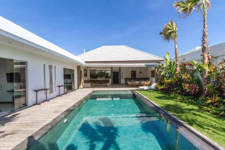 3 Bedrooms Villa