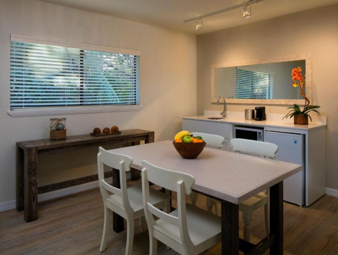 Quadruple Suite with garden view