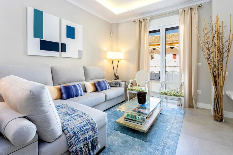 3 Bedrooms Apartment