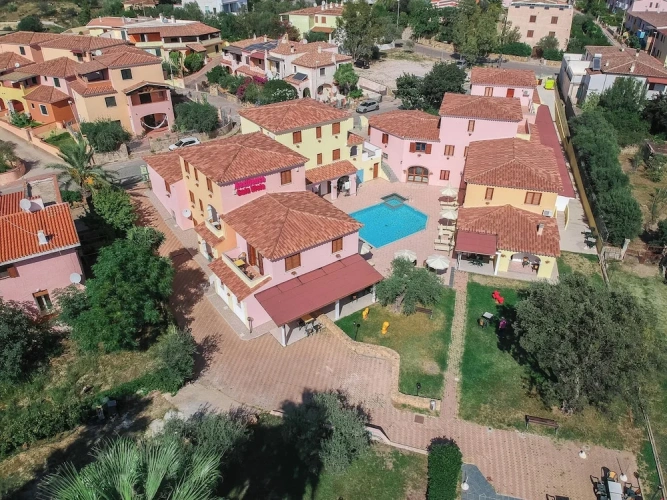 1 Bedroom Apartment with balcony