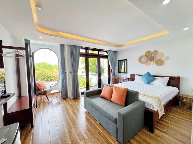 Standard Double room with balcony and with river view