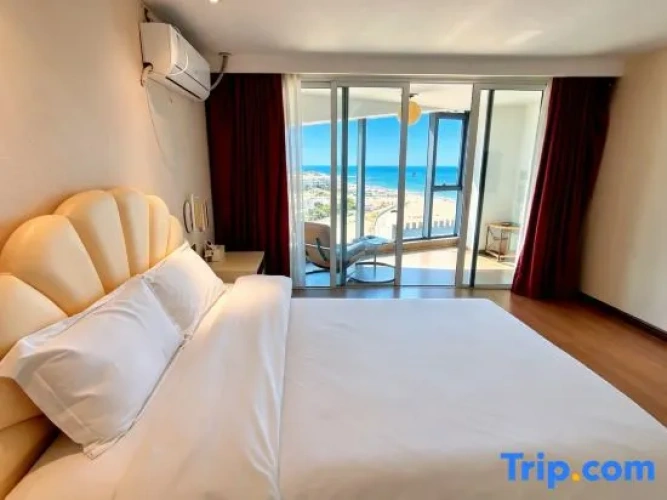 Grand Family Suite with balcony and with view