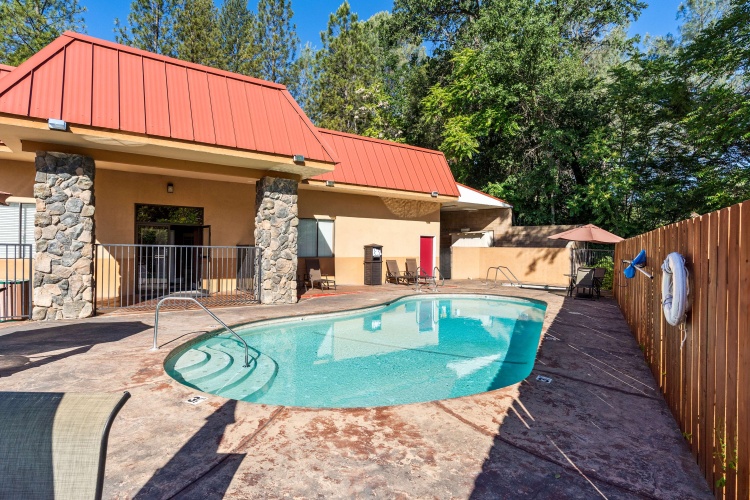 Best Western Plus Yosemite Way Station Motel photo 15