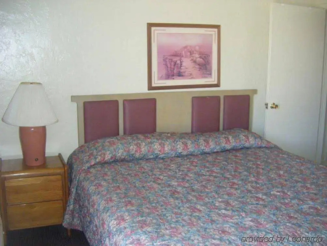 Copper Cactus Inn