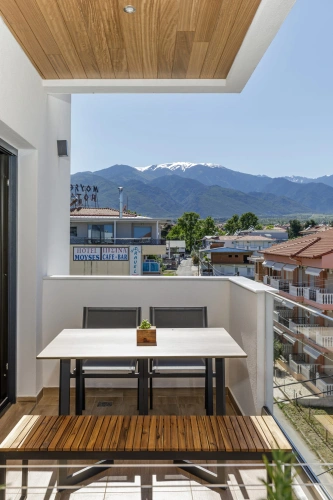 Double Basement Apartment