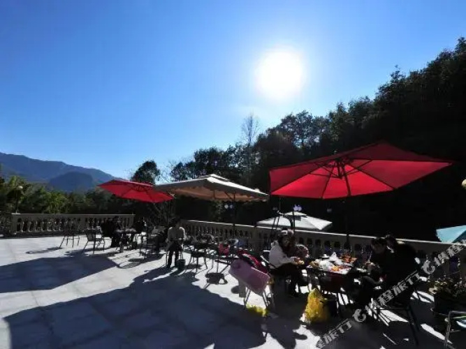 Rui Feng Mountain Hostel
