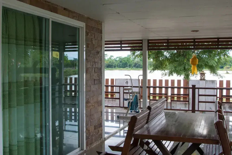 Chum Phae Lagoon Resort