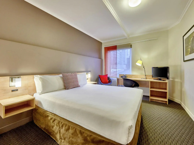 ibis Perth