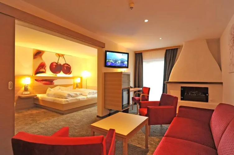 Kulinarik Hotel AlpinOver view