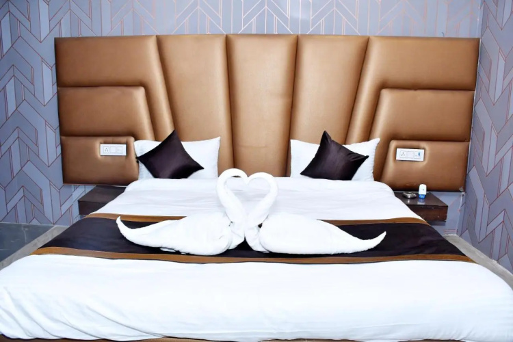 Hotel Aalishan Garden