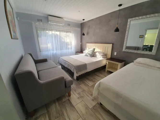 Guest House on Gillian Unit 1