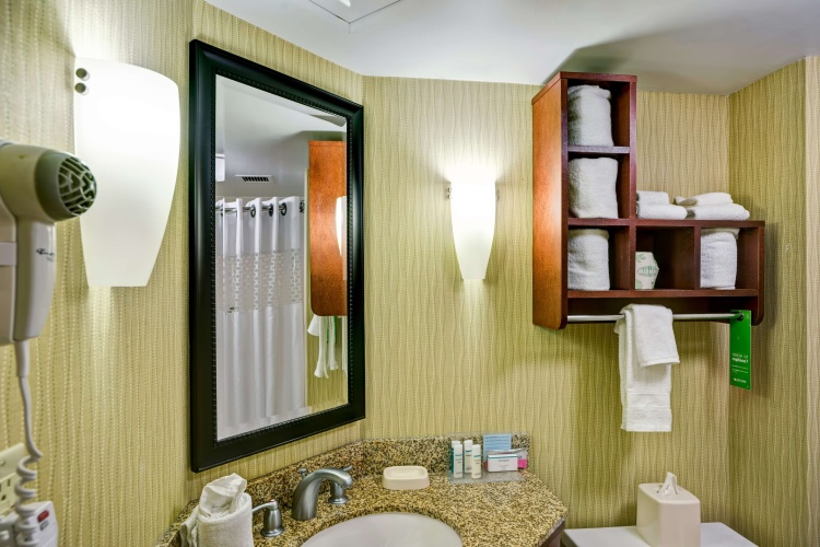 Hampton Inn Fairmont, WV photo 11